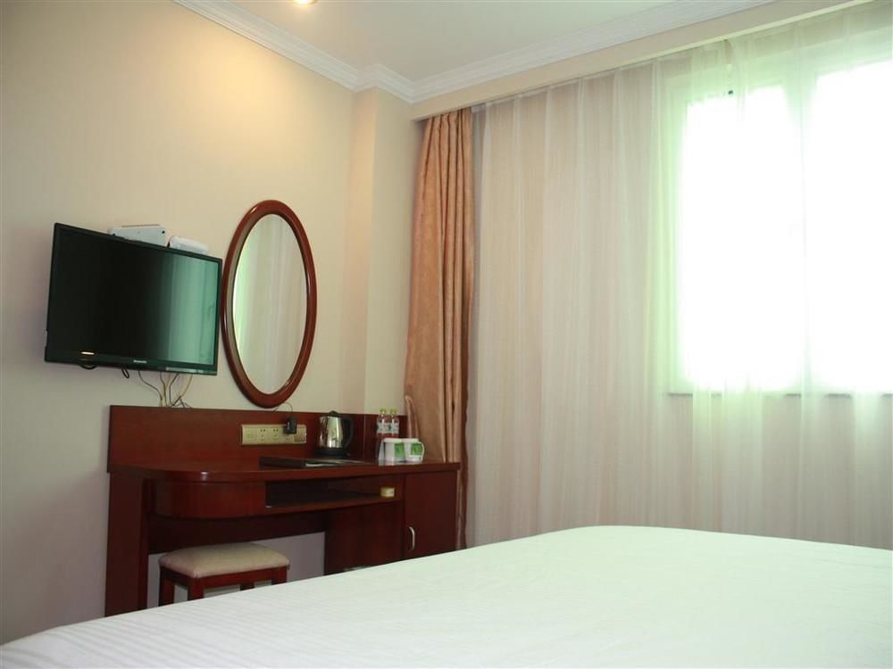 Greentree Inn Shanghai Wild Zoo Dachuan Freeway Express Hotel ภายนอก รูปภาพ