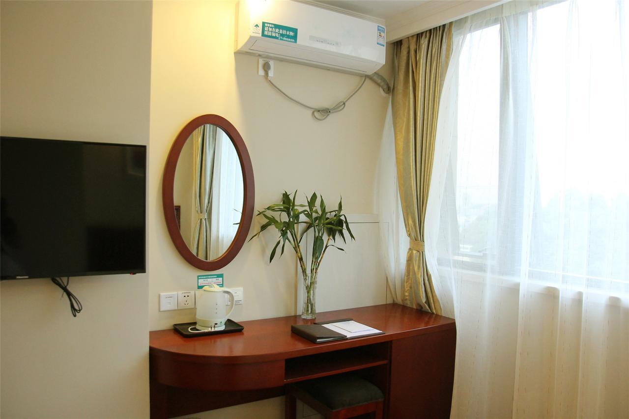 Greentree Inn Shanghai Wild Zoo Dachuan Freeway Express Hotel ภายนอก รูปภาพ