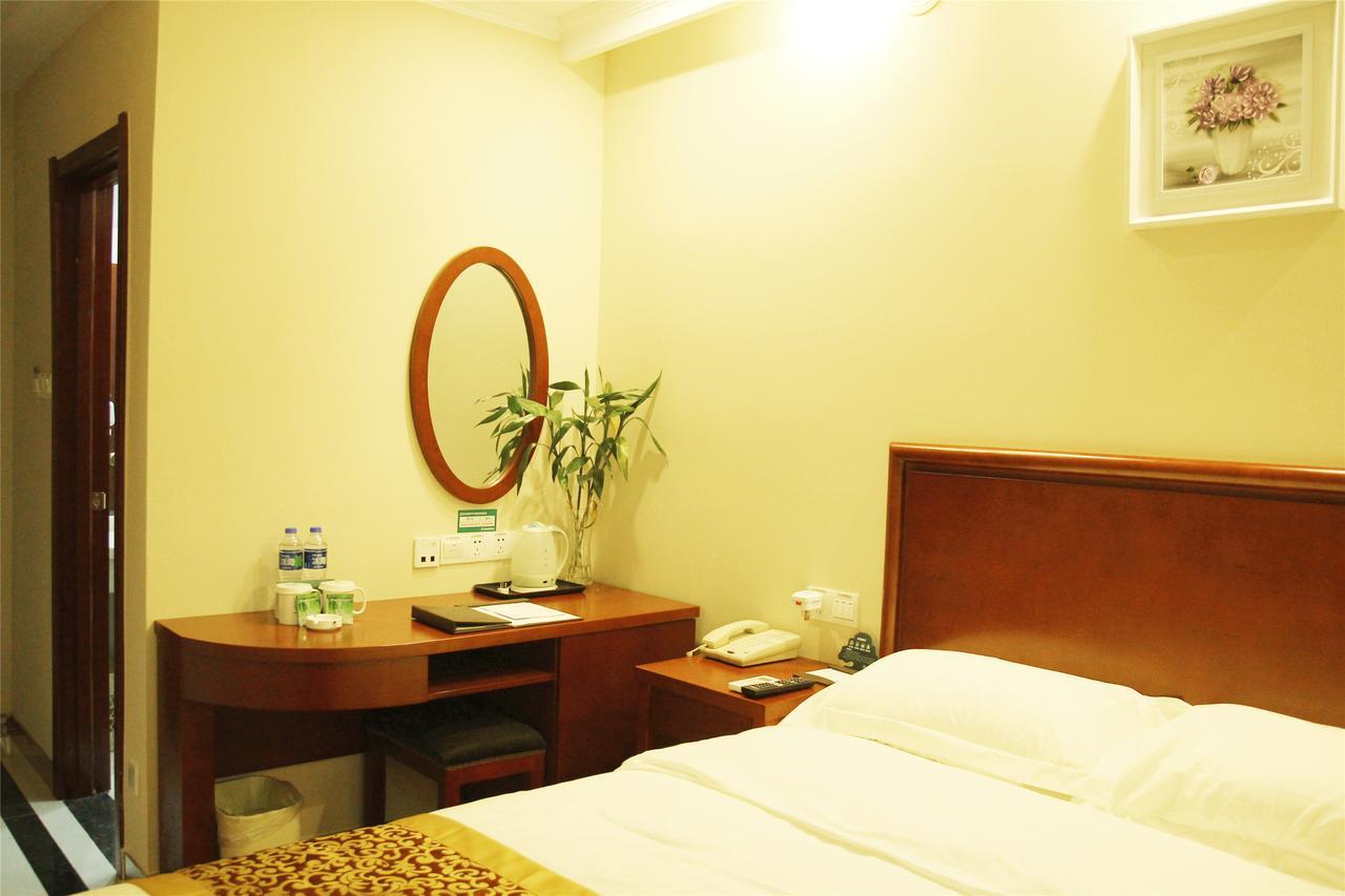 Greentree Inn Shanghai Wild Zoo Dachuan Freeway Express Hotel ภายนอก รูปภาพ